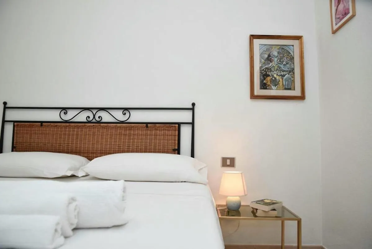 וילסימיוס Casa Mistral By La Via Del Mare Viaggi E Vacanze